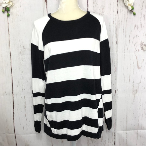 Liz Claiborne Sweaters - LIZ CLAIBORNE  RIPPED SWEATER SIZE L